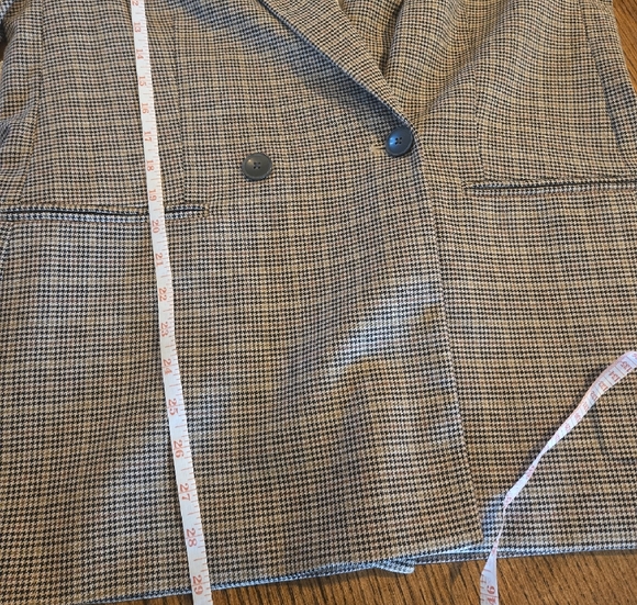 H&M Tan Checkered Blazer - Picture 9 of 11